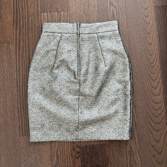 H&M Gold Metallic Skirt - Picture 2 of 9